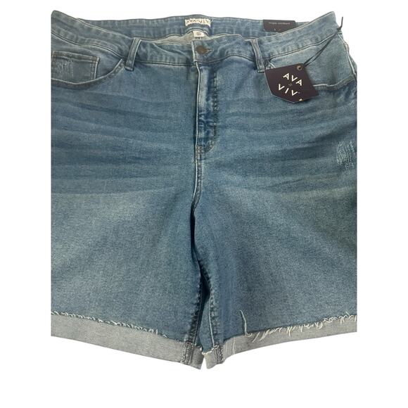 NWT Ava & Viv Women's 24W Denim Jean Shorts Bermuda 8” Stretch High Rise #5453 - Picture 5 of 15